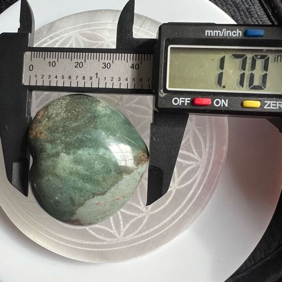OC Jasper Crystal Heart Carving - Picture 7 of 11